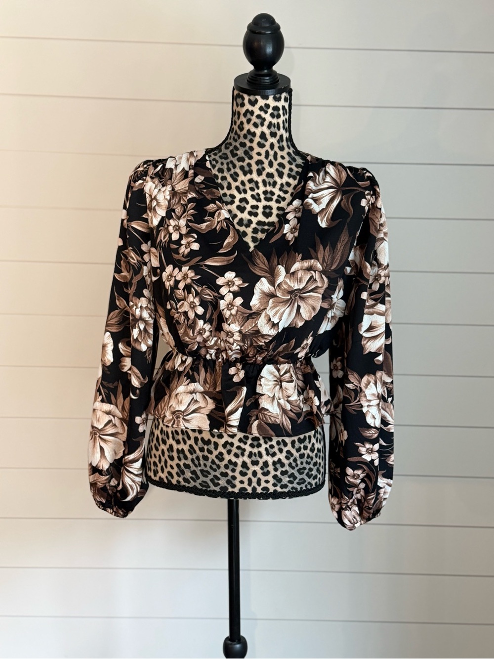 Express Black Floral V-Neck Peplum Blouse